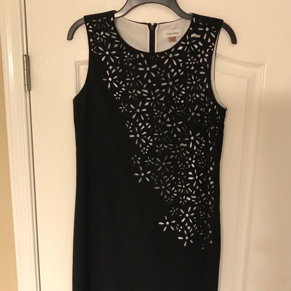 Calvin Klein, Size 8, Black and white, Sleeveless dress